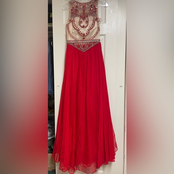 Prom Dress - Picture 2 of 7